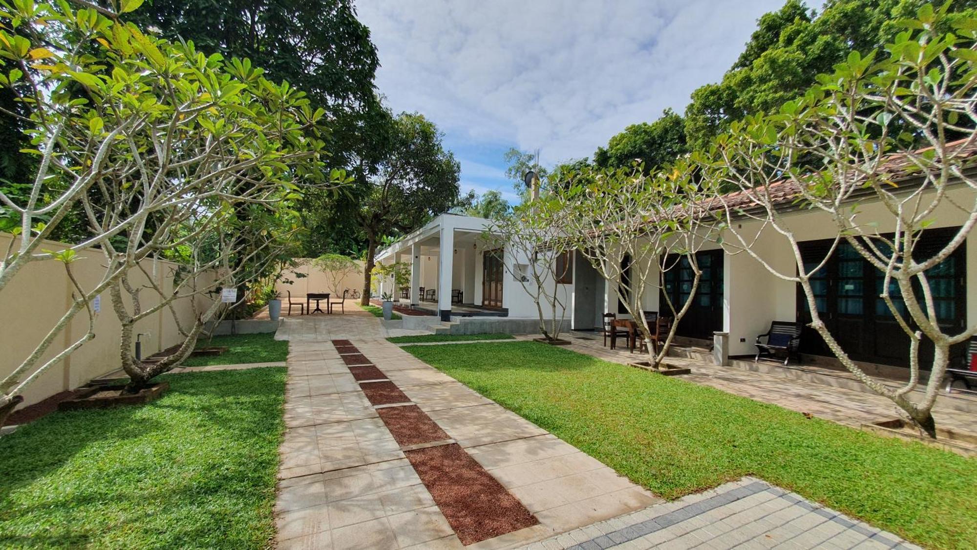 Coastal Villa Mirissa Luaran gambar