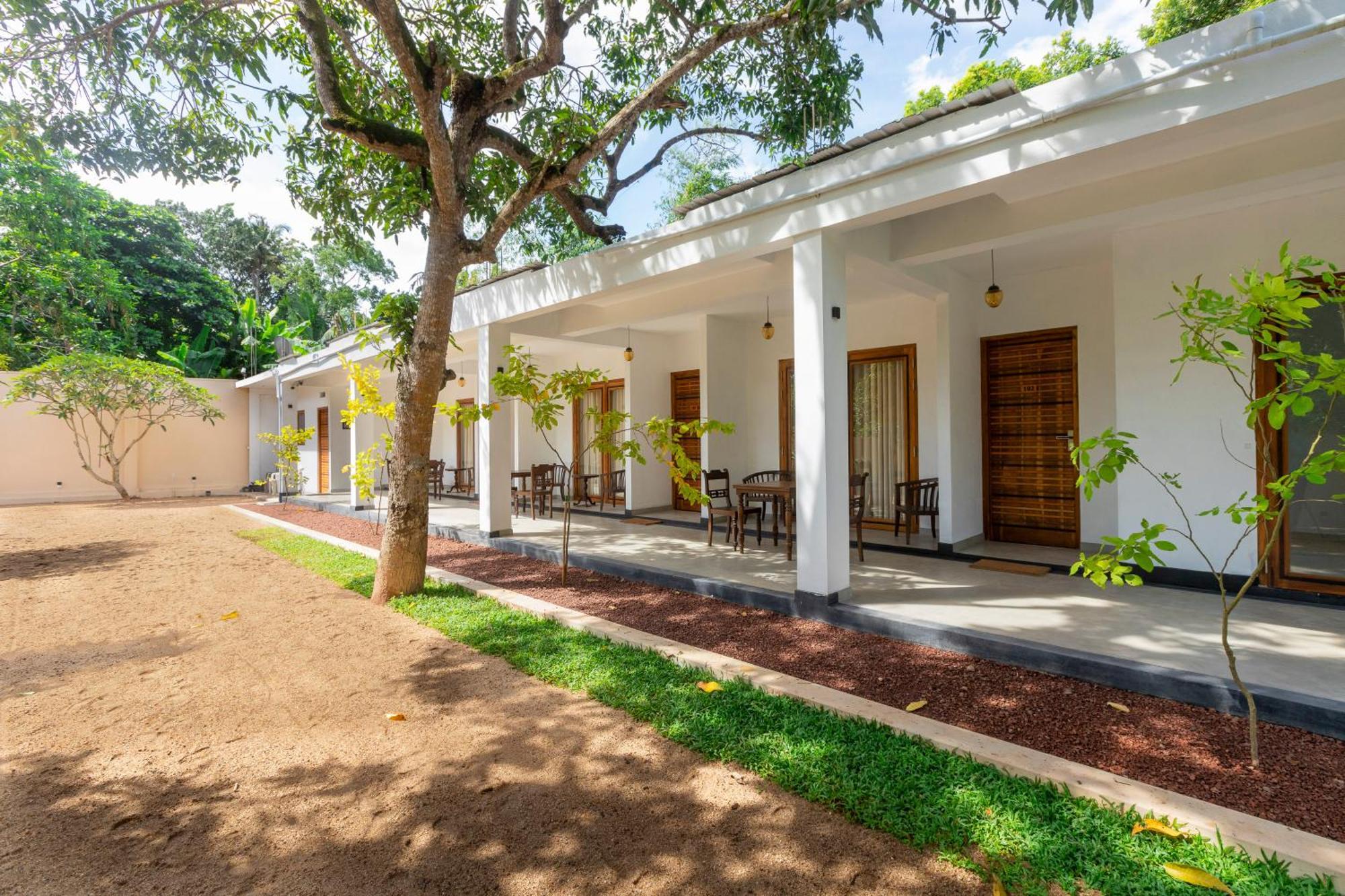 Coastal Villa Mirissa Luaran gambar