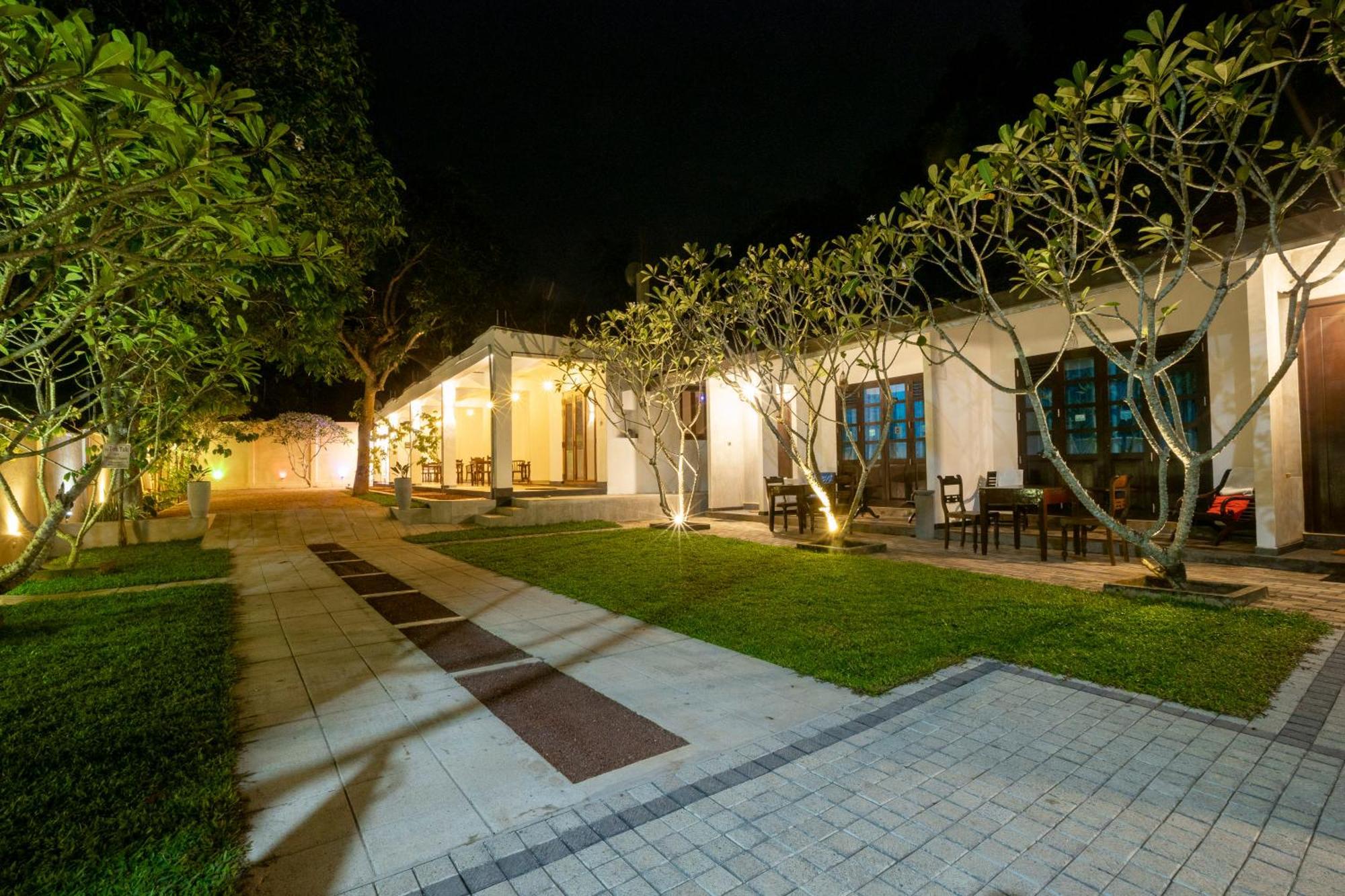 Coastal Villa Mirissa Luaran gambar